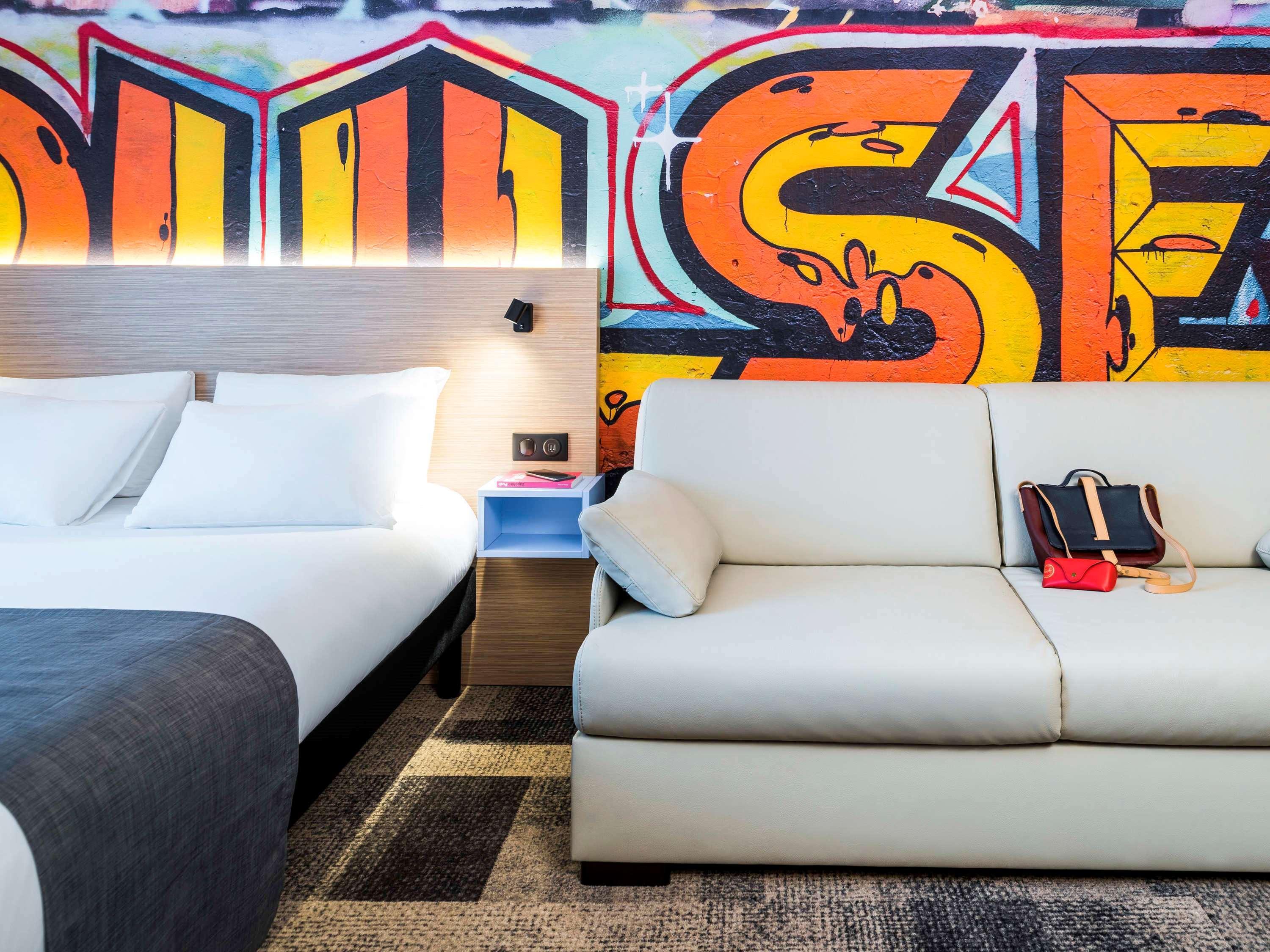 Ibis Styles Clamart Gare Grand Paris Exterior photo