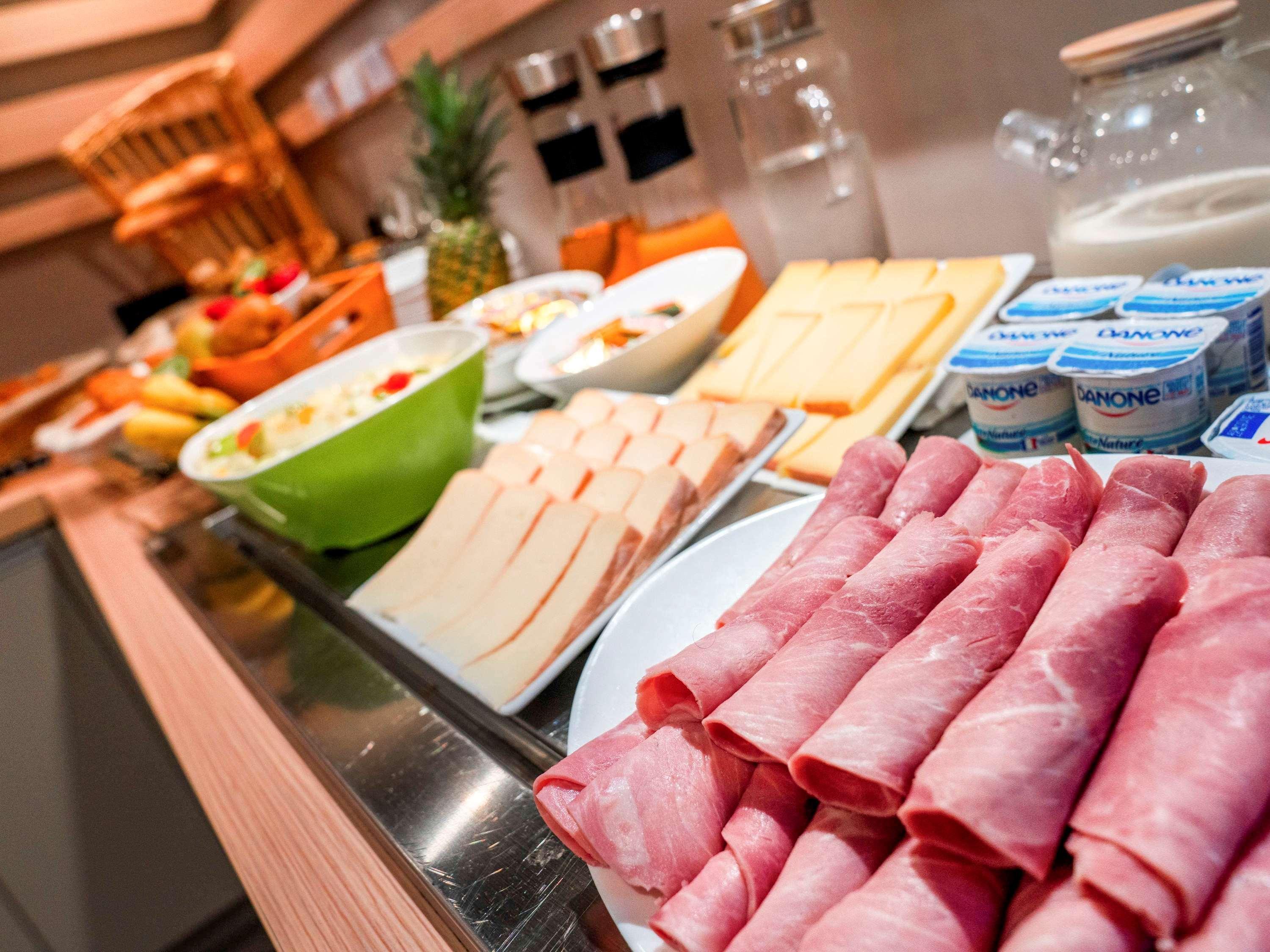 Ibis Styles Clamart Gare Grand Paris Exterior photo