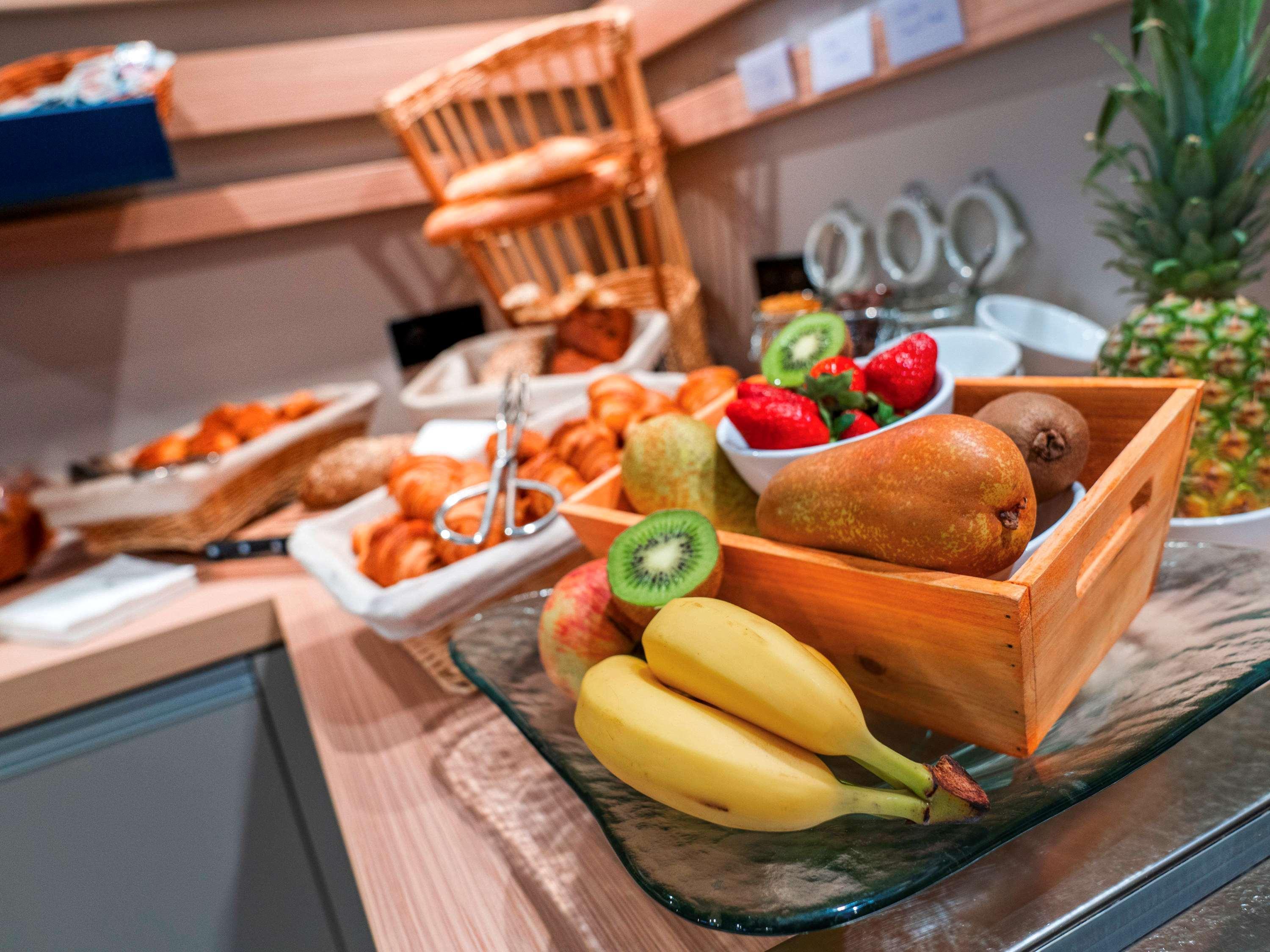 Ibis Styles Clamart Gare Grand Paris Exterior photo
